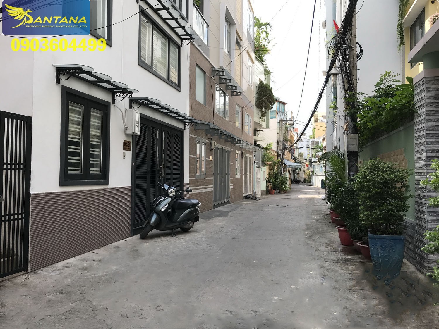 Ngôi nhà t.kế tuyệt đẹp mang ta trở về ký ức tuổi thơ : Nhà 3 lầu hẻm ôtô khu VIP Hồ Biểu Chánh